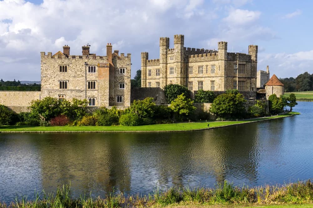 10 Castles with Moats and Drawbridges You Can Still Visit
