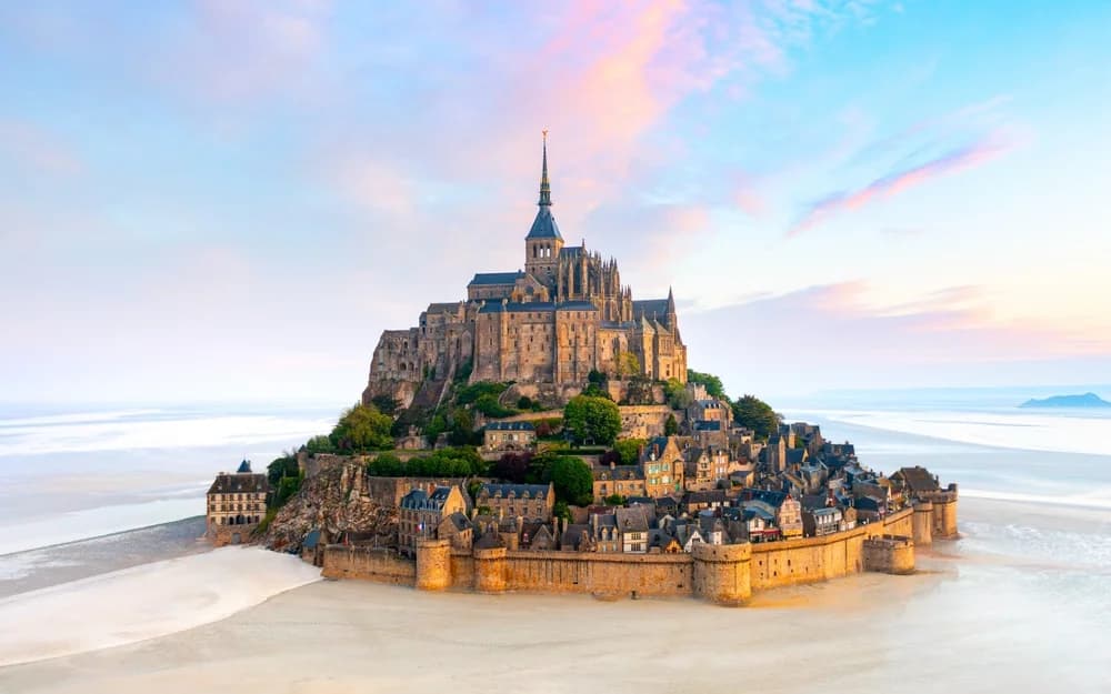 The Most Famous Castles in the World: 20 You Need to Visit