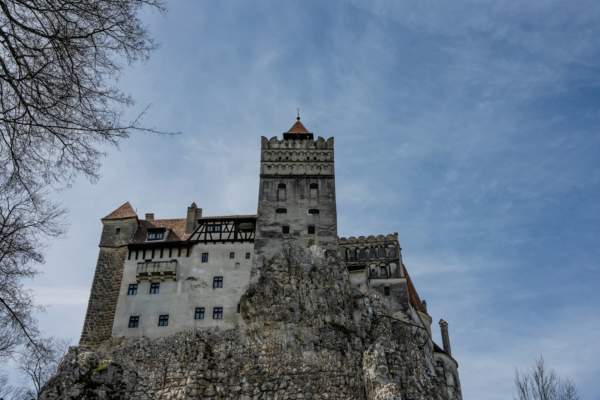 Transylvania Castle: Bran, Peleș, and the Heritage Circuit Western Tourists Miss