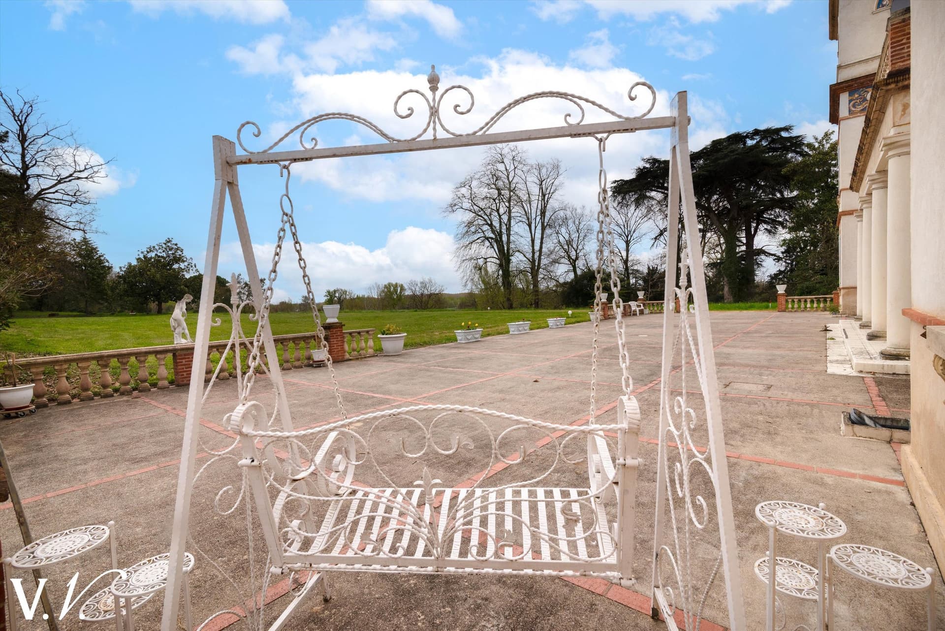 Exceptional 19th Century Castle With 12 Bedrooms And Tennis Court