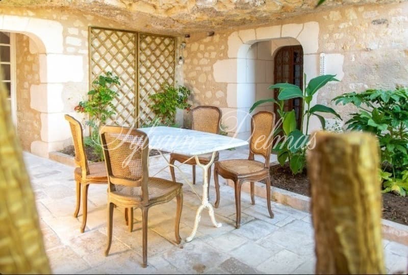 Fully Restored 15th Century Château With Troglodyte Cellars 5