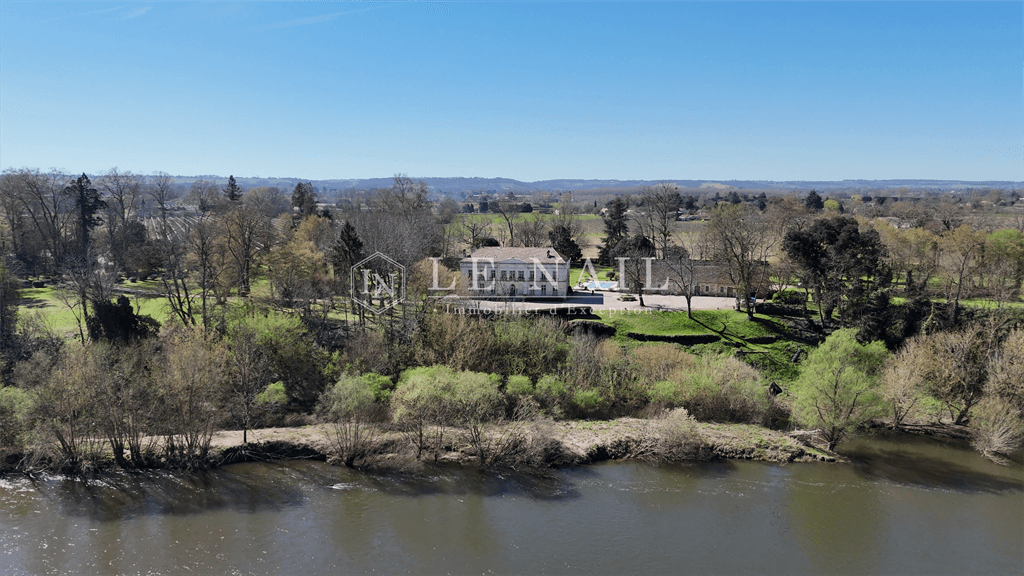 Elegant 18th Century Château with Spacious Living and Park Views 4