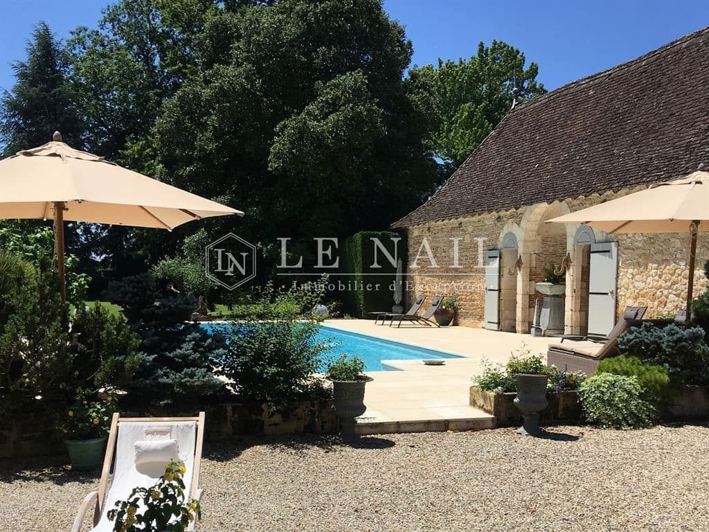 Elegant 18th Century Château with Spacious Living and Park Views 4
