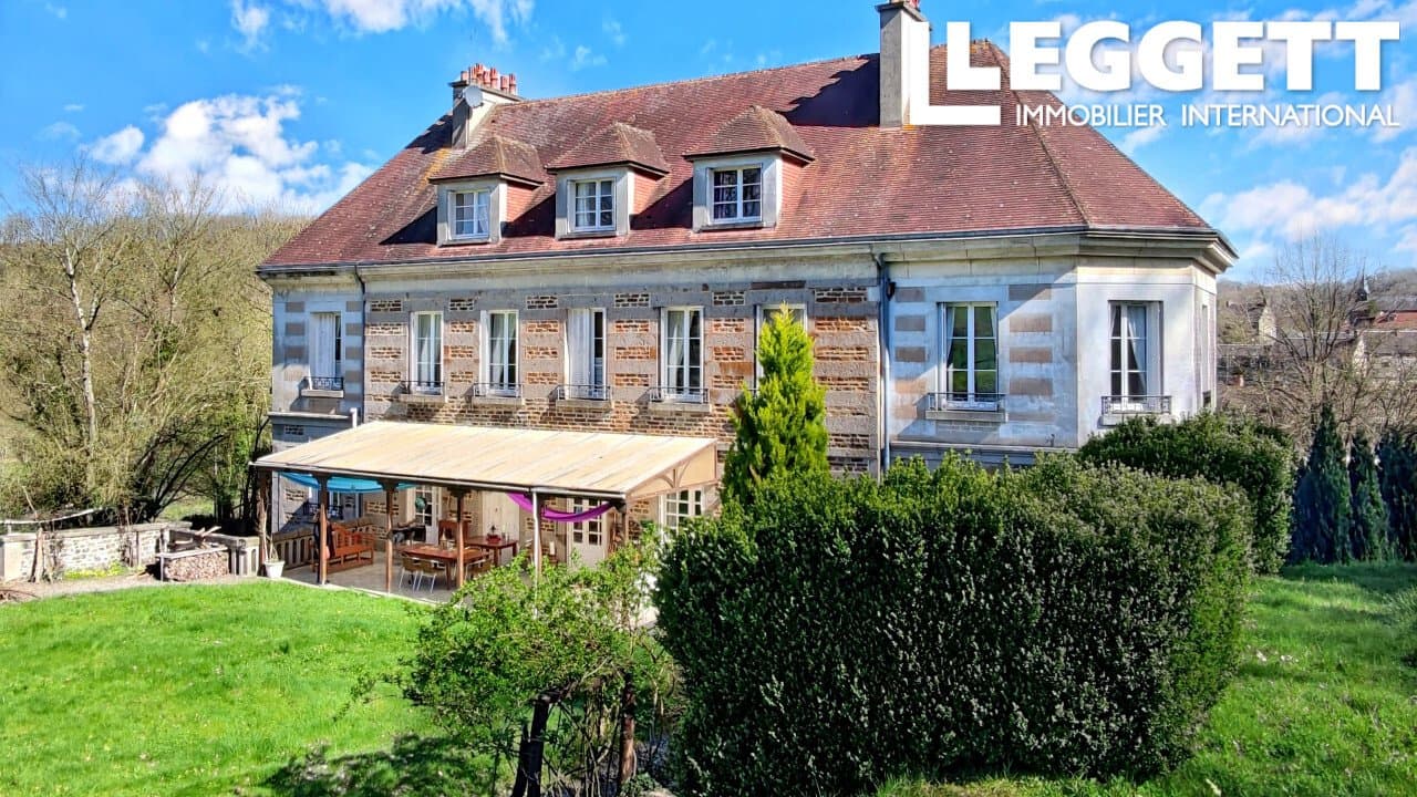 Exceptional 19th Century Château With Grand Entrance Hall And Walled Garden — Château for sale in France