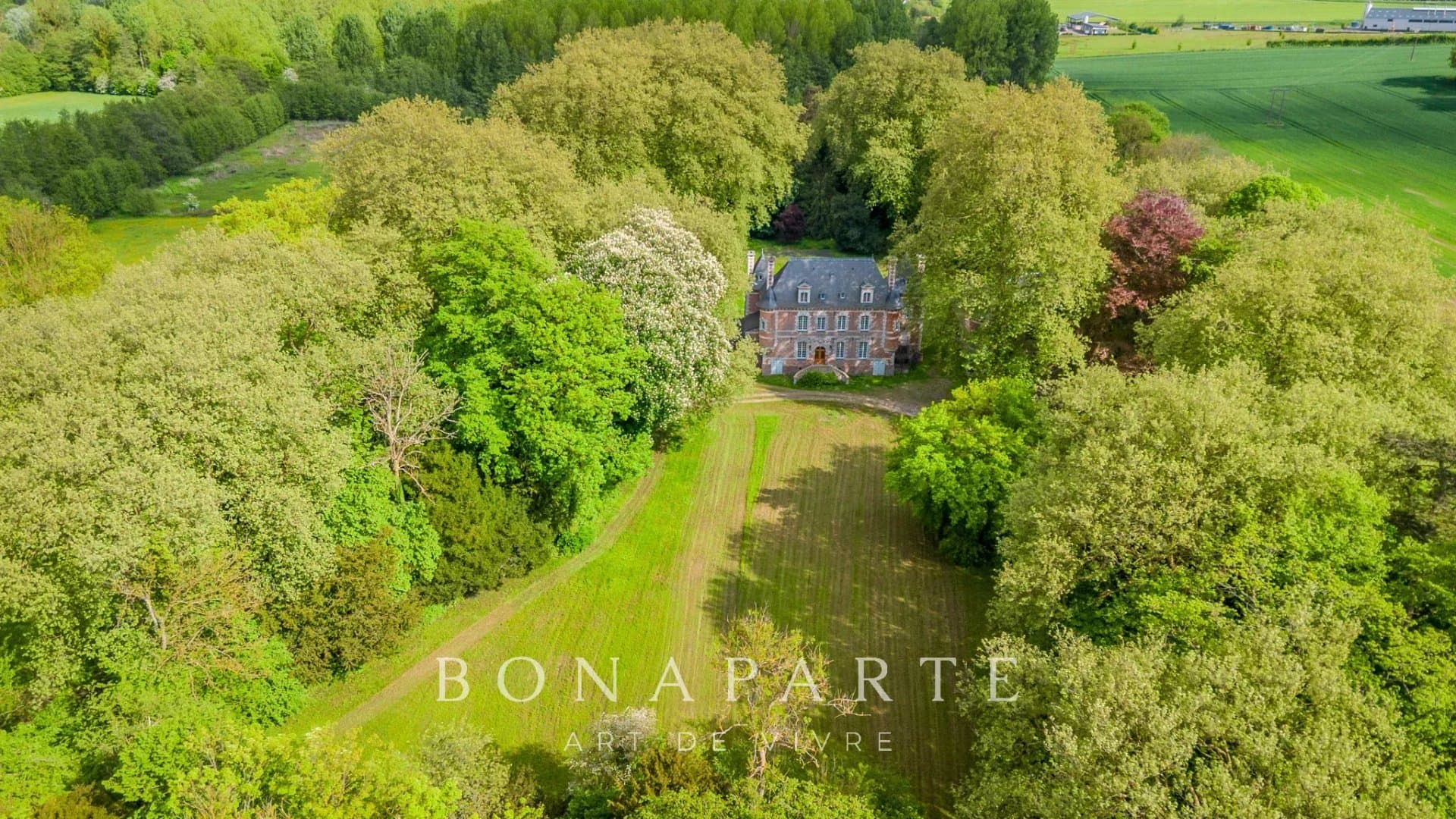 Unique 17th Century Castle on a Private Island in the Bresle Valley 5
