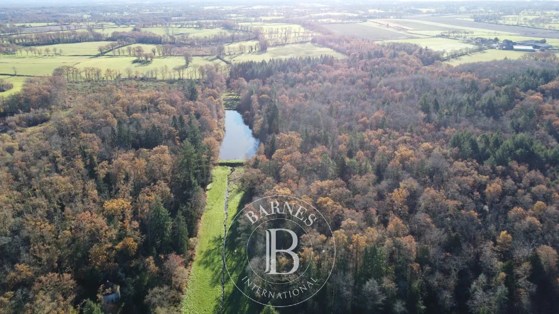 Historic Château With Expansive Estate And Stunning Views 4