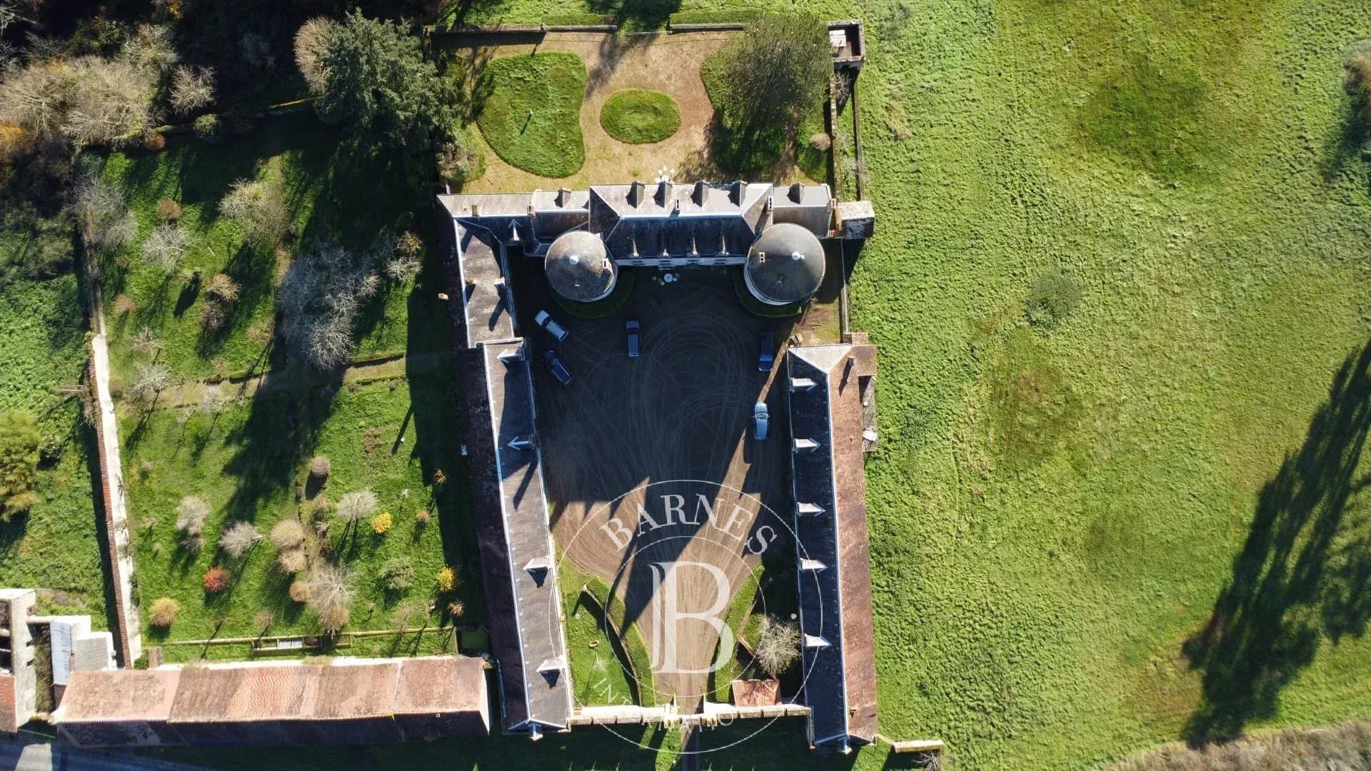 Historic Château With Expansive Estate And Stunning Views 5