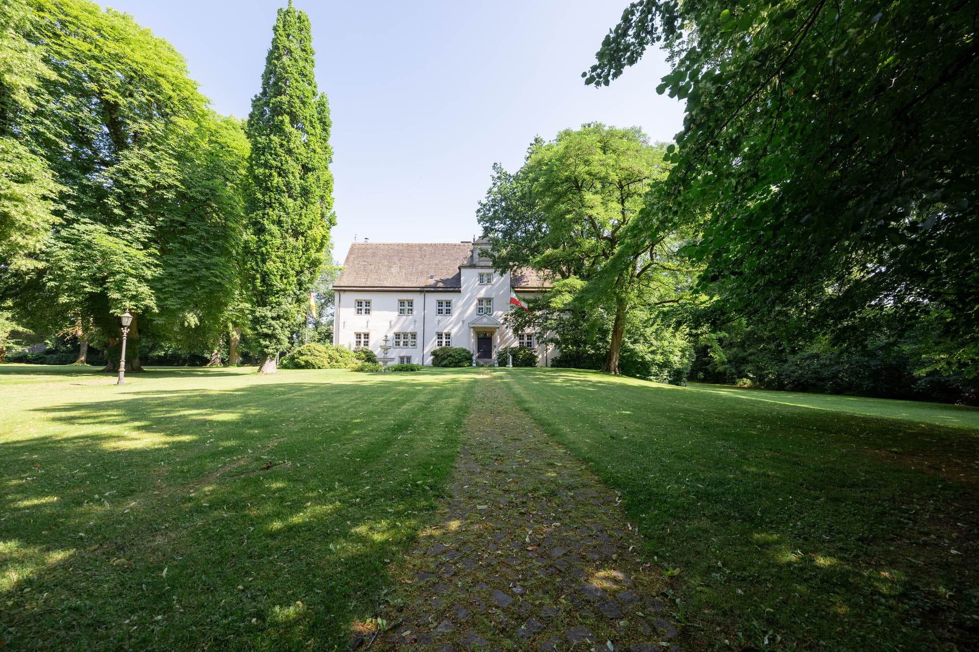 Schloss Alverdissen: A Timeless Cultural Monument with Rich History