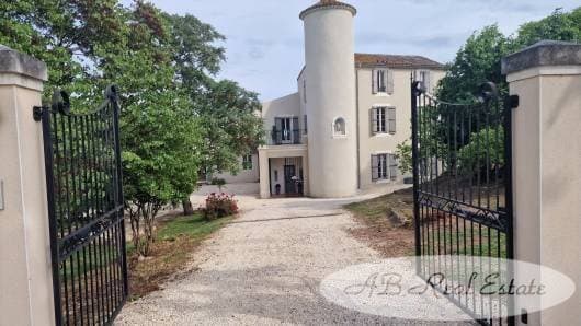 Beautiful Property With Two Houses And Heated Infinity Pool