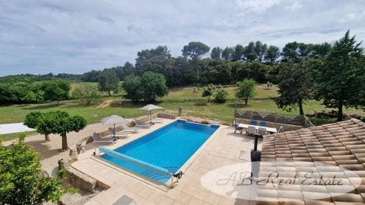 Beautiful Property With Two Houses And Heated Infinity Pool 2