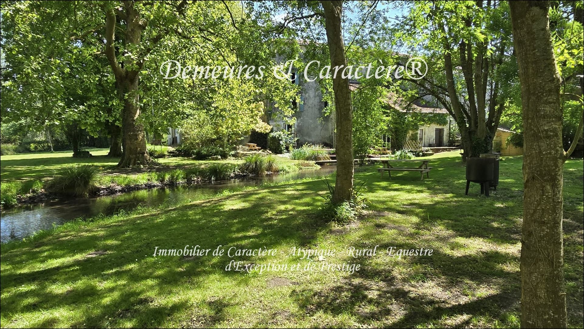 Charming Gîtes Complex With Event Space And Swimming Pool 2