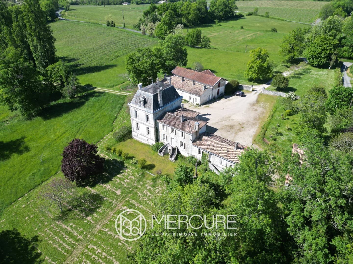 Castles for sale in Gironde