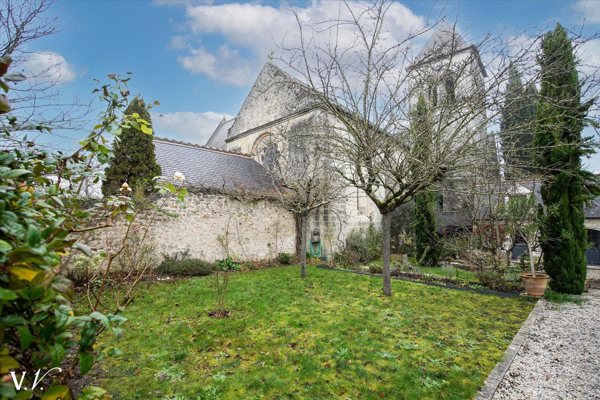 Charming 15th Century Rectory With Swimming Pool 4