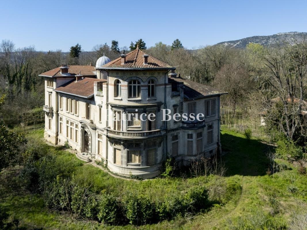 Historic Early 20th Century Art Nouveau Château Set Within 4.3 Hectares