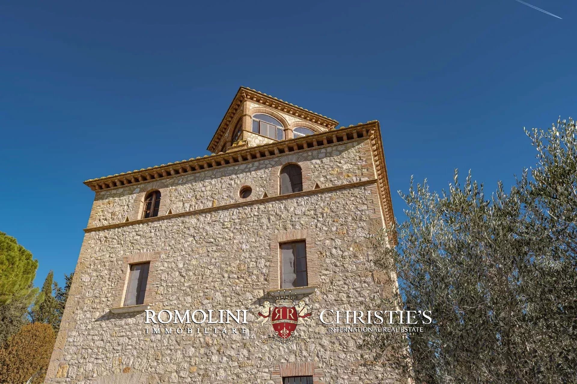 Restored Medieval Castle With Villas And Wellness Center In Umbria 3
