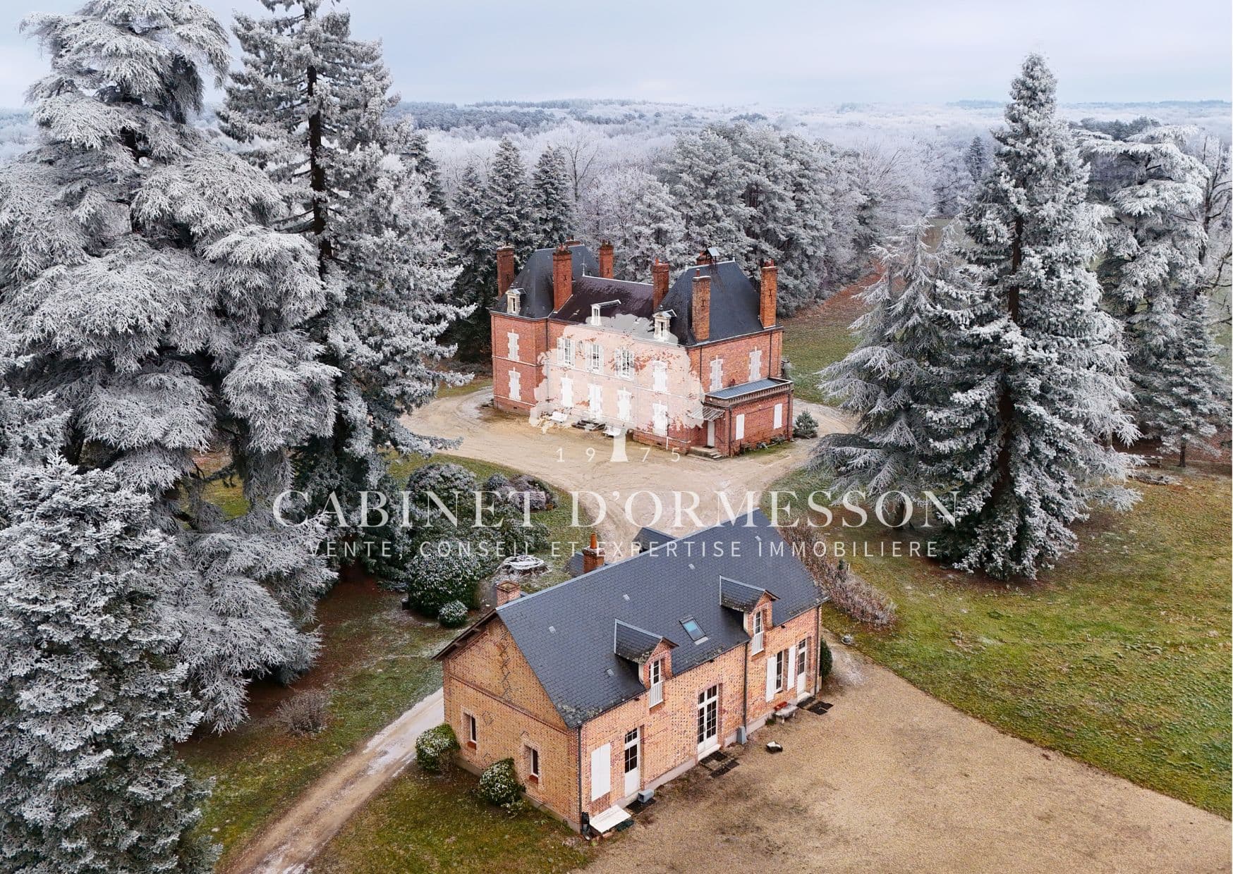Castle 800 Sqm 12 Bedrooms 2