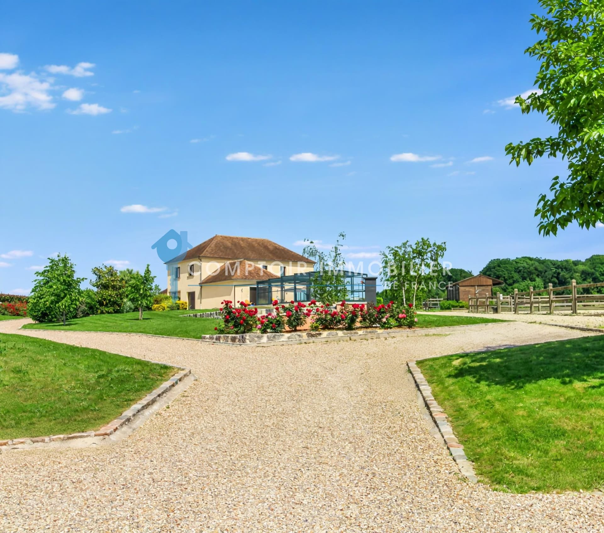 Exceptional Equestrian Estate With Modern Facilities And Swimming Pool 3