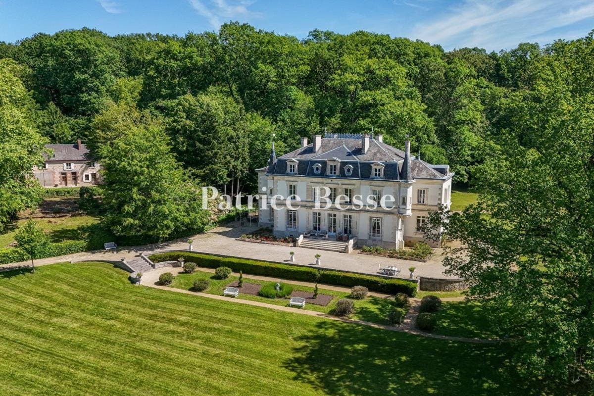 Castles for sale in Nièvre