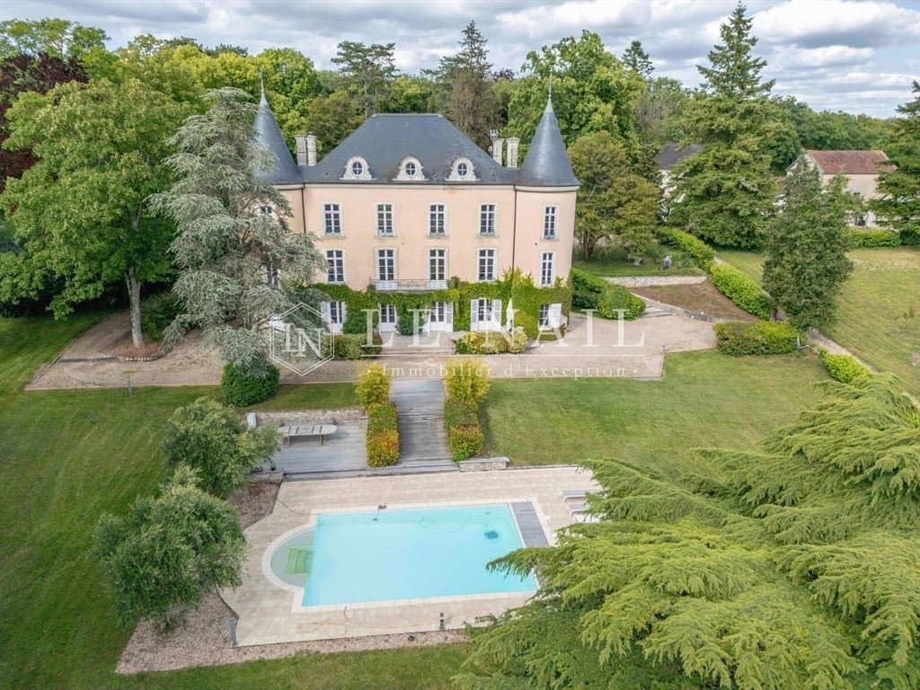 Elegant 19th Century Château With Stunning Views Over The Cher Valley — Château for sale in Centre-Val de Loire, France