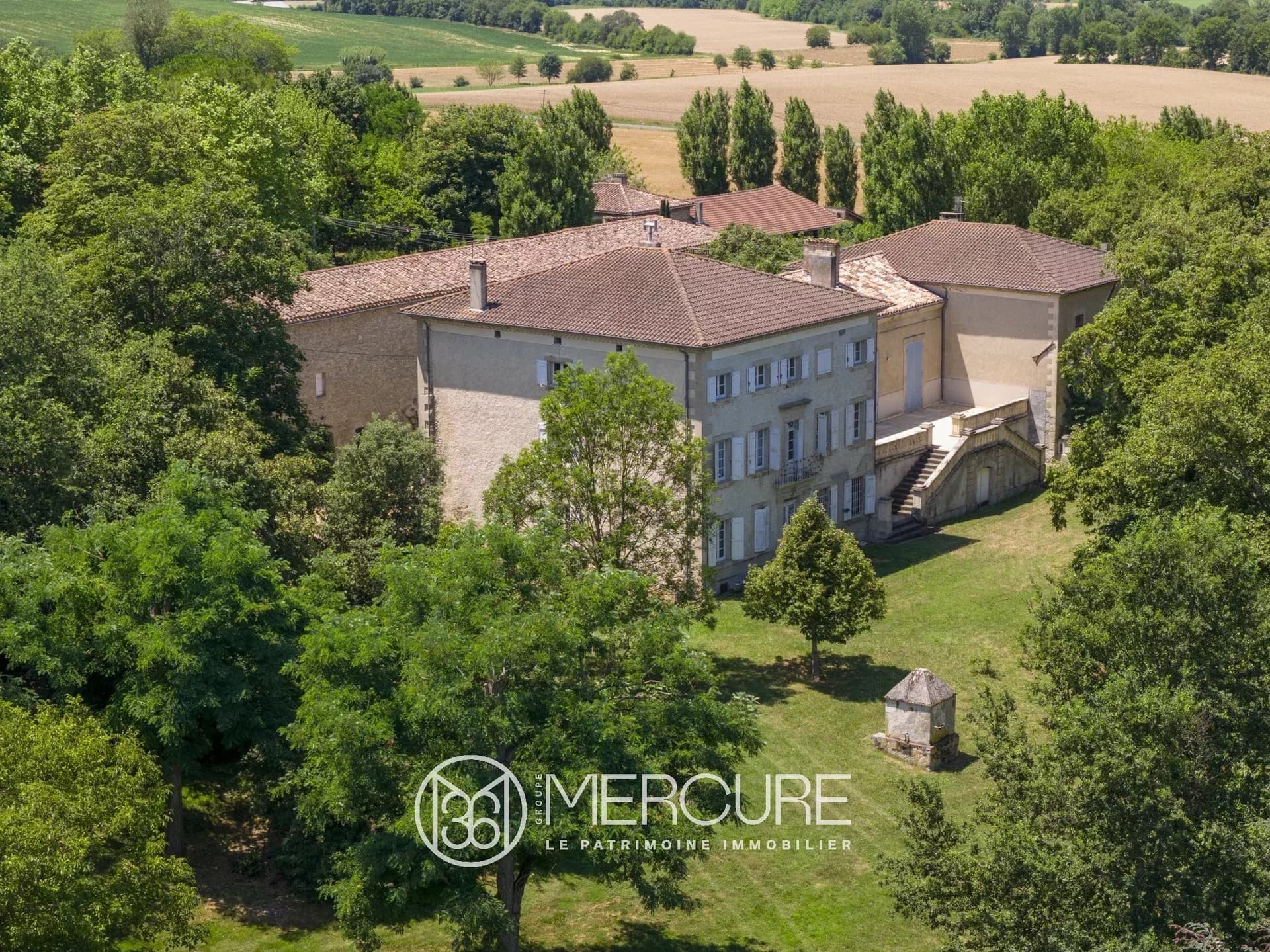 Charming Castle with Gîte and Private Grounds 2