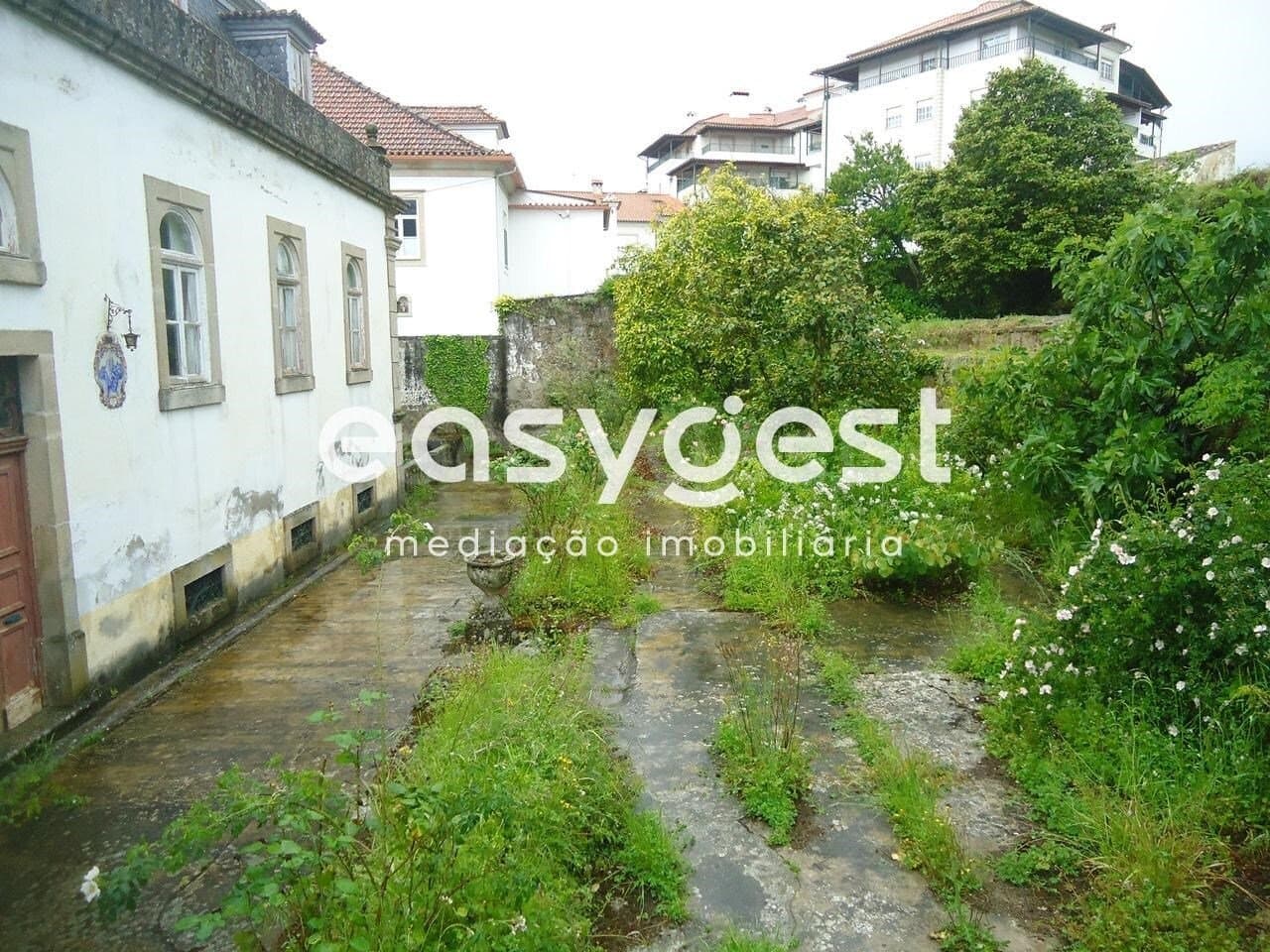 Charming 1930s Mansion With Garden And Leisure Rooms 4