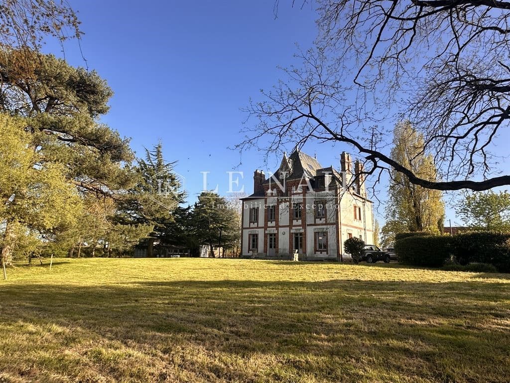 Elegant 19th Century Château Surrounded By Natural Beauty 4