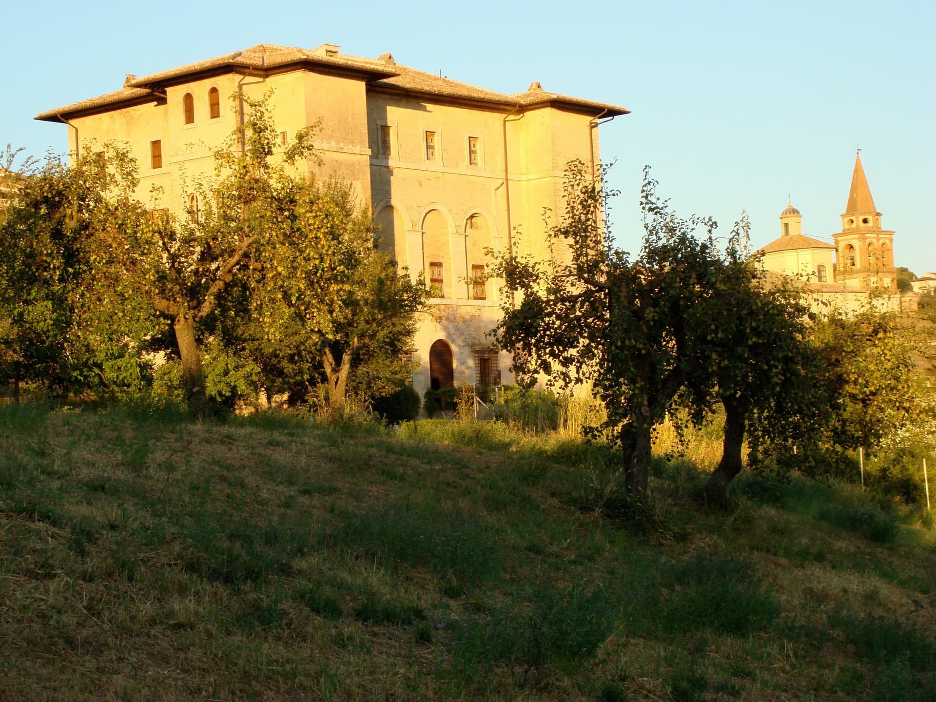 The Farrattini Palace: A Renaissance Masterpiece in Amelia 5