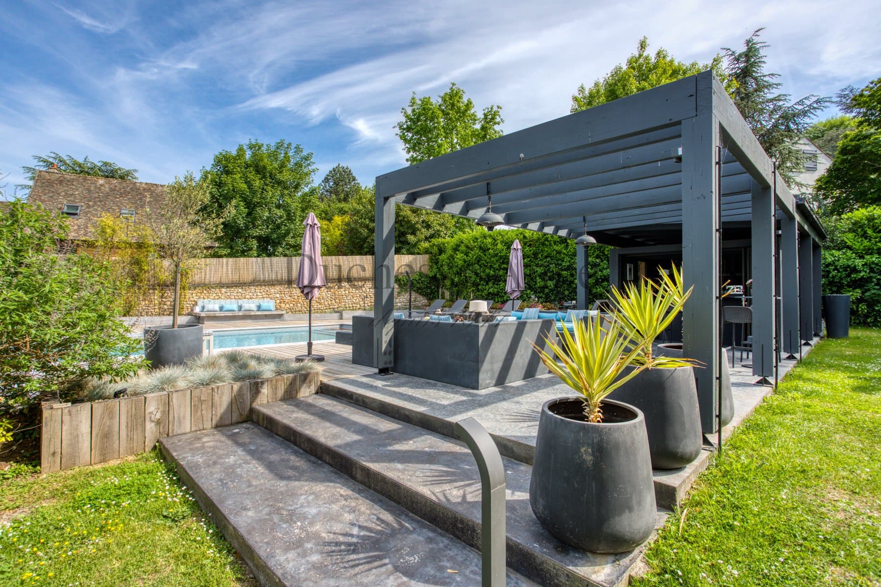 Historic Prieuré With Guest House And Heated Swimming Pool 4