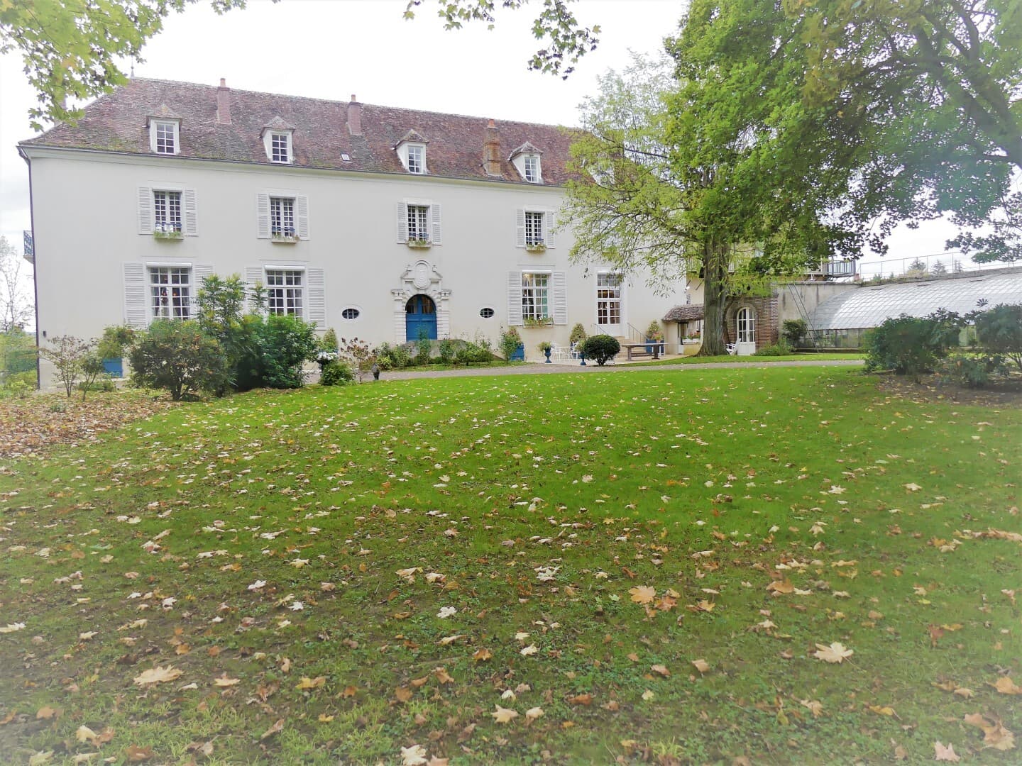 Renovated 17th Century Castle with Swimming Pool — in Burgundy, France