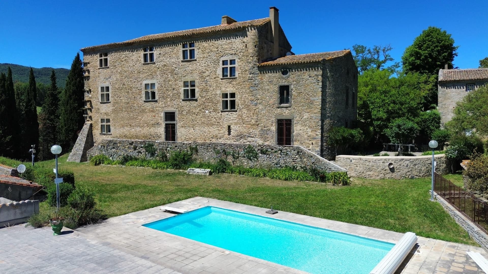 Exceptional 12th Century Château With 30 Bedrooms And Swimming Pool