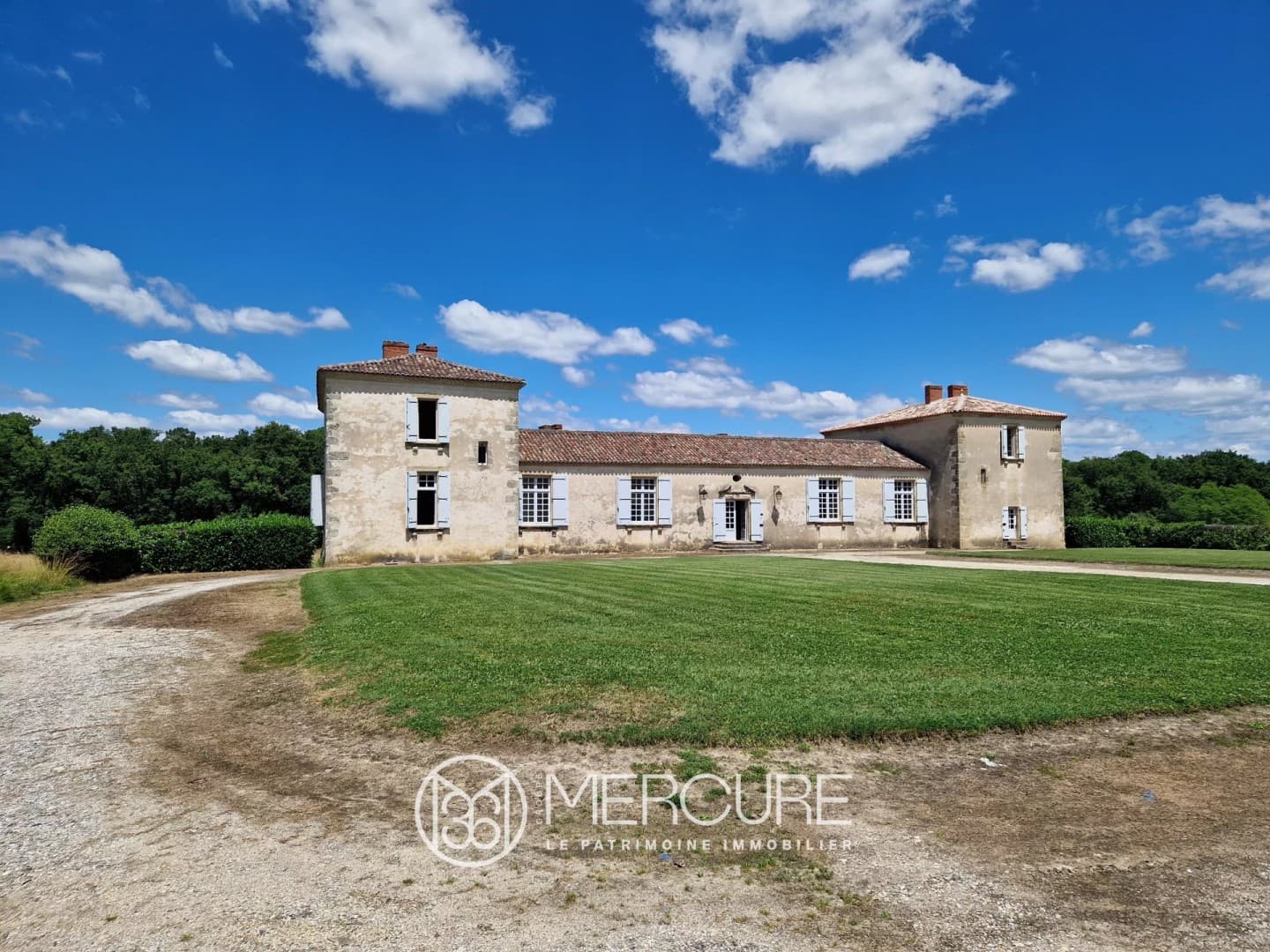 Authentic Late 17th Century Chartreuse Set Within A 40 Hectare Estate — in Nouvelle-Aquitaine, France