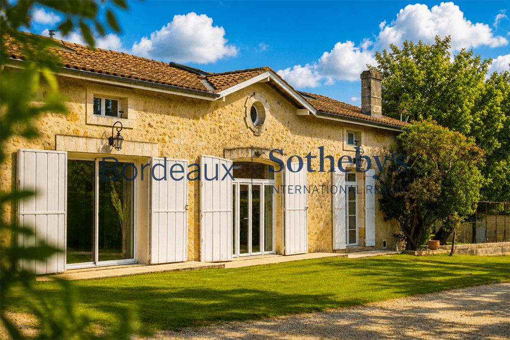 Magnificent 19th Century Manor House With Guest House And Swimming Pool 2