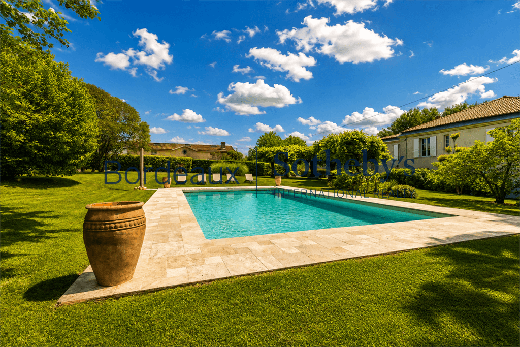 Magnificent 19th Century Manor House With Guest House And Swimming Pool 3
