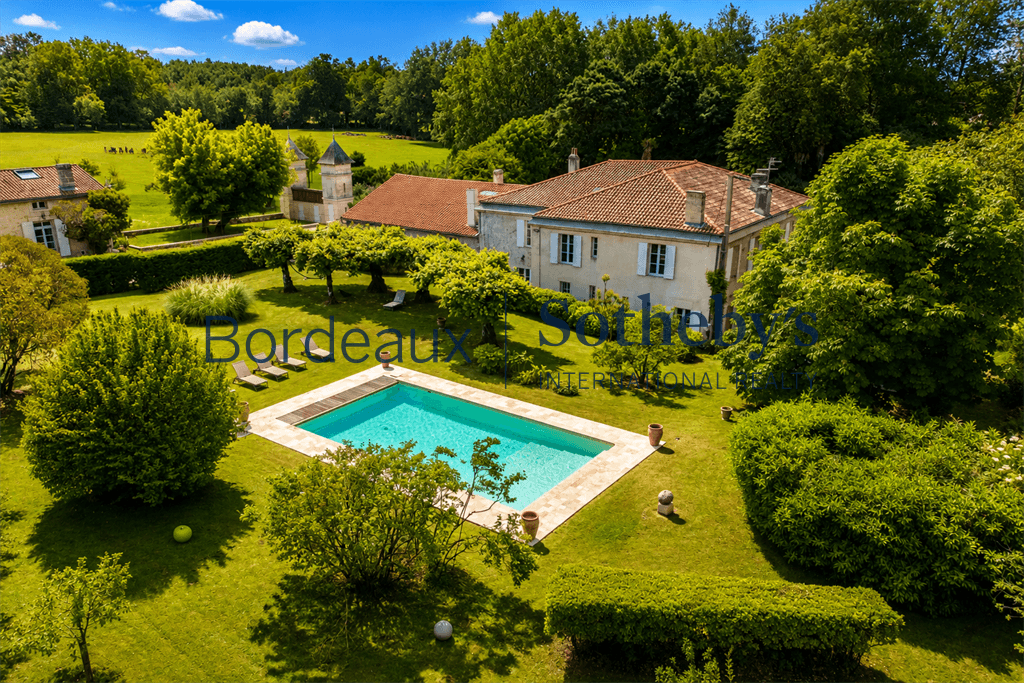 Magnificent 19th Century Manor House With Guest House And Swimming Pool 4