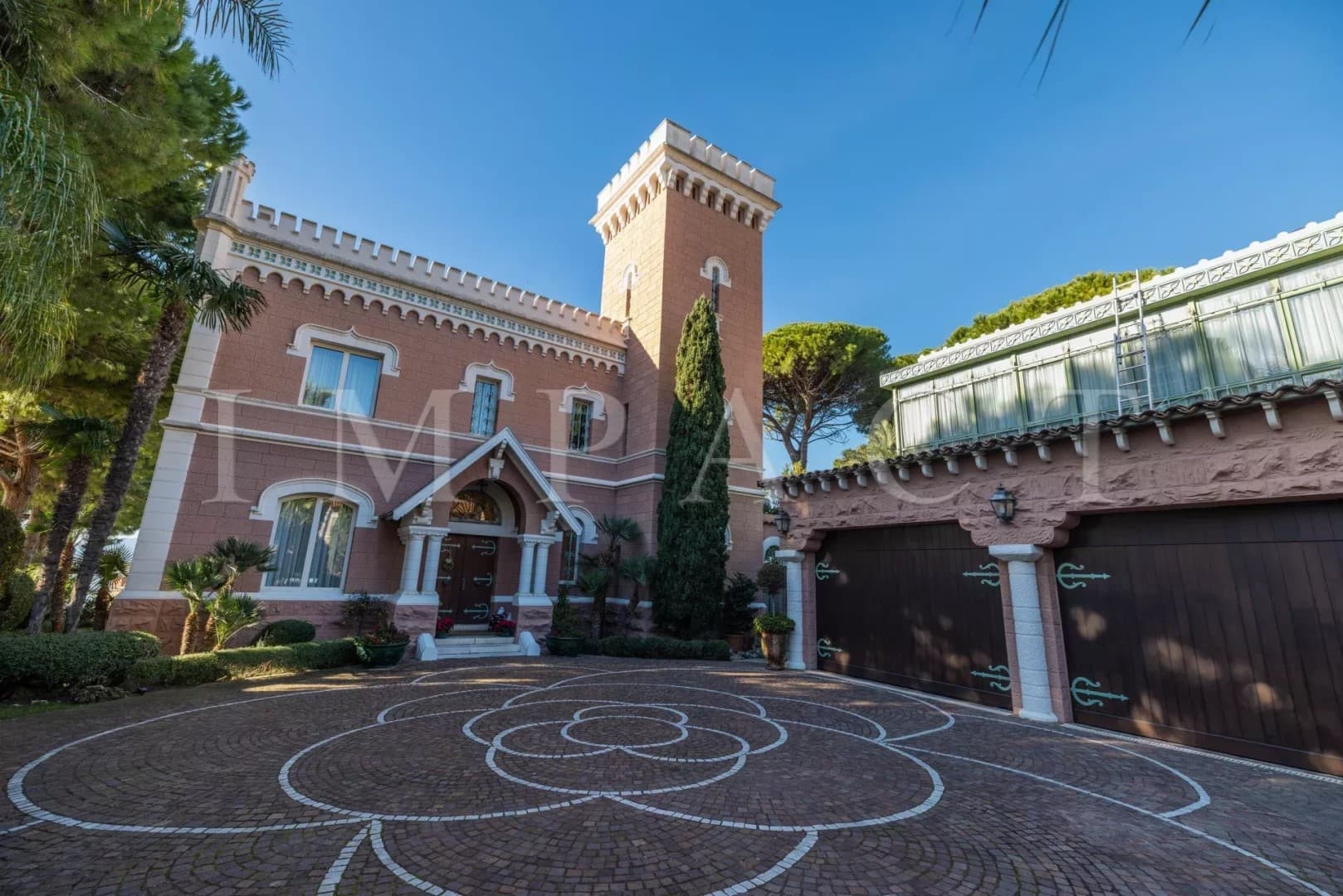 Château de la Vigie 6 Bedrooms Overlooking Cap d’Antibes — Château for sale in France