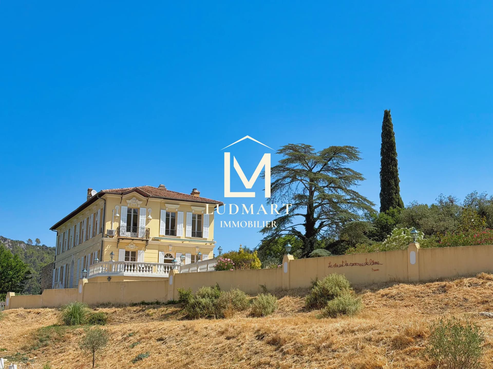 Exceptional Provençal Estate With Vineyard And Hospitality Potential