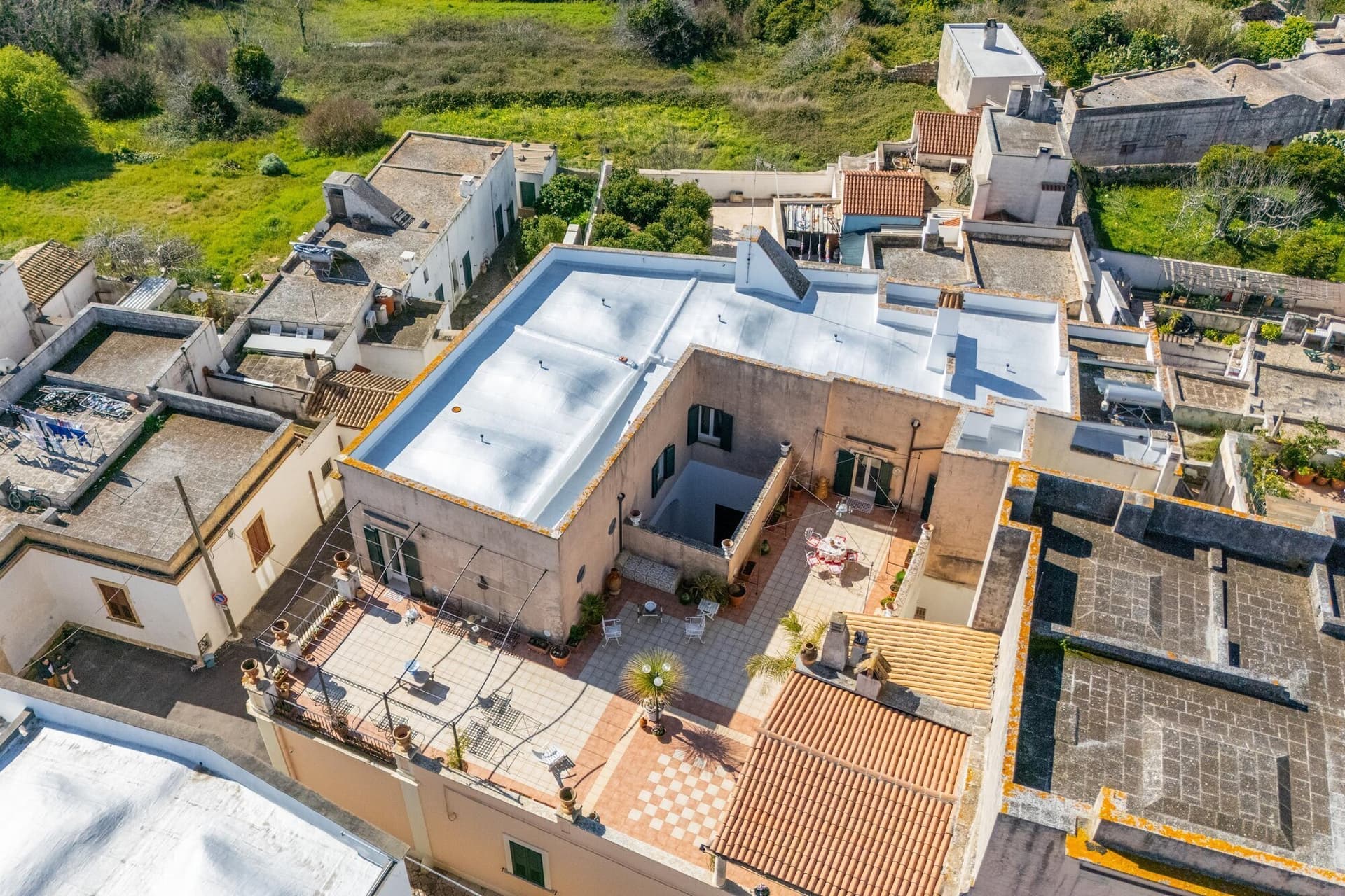 Elegant Noble Palace With Majestic Frescoes And Large Terrace 2