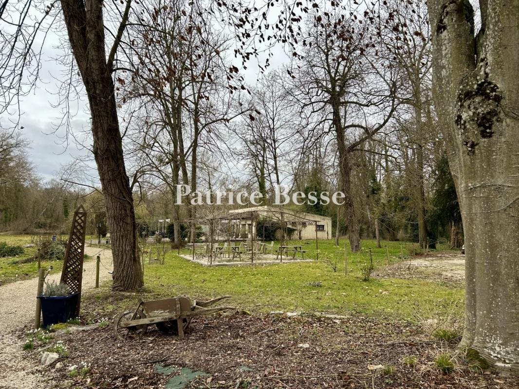 Renovated 18th Century Mansion Hotel Set Within 11 Hectares Of Wooded Grounds 4