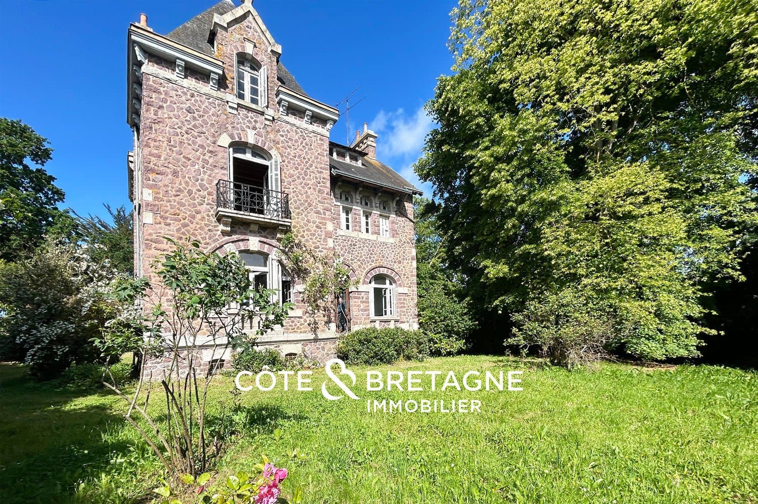 Elegant Maison de Maître with Sea View in Binic