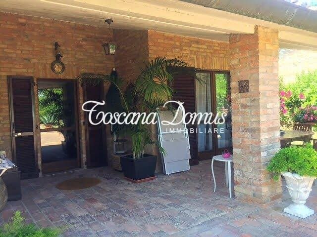 Charming Semi-Detached Villa With Private Garden Near Siena 3