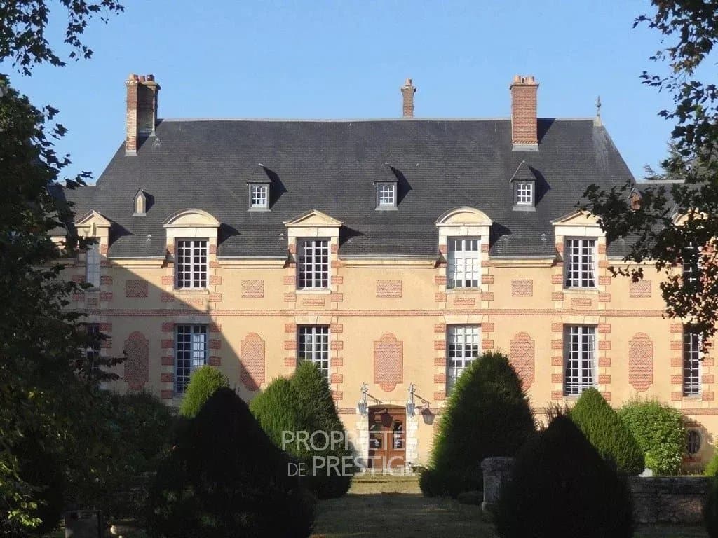 Historic 17th Century Castle with Indoor Pool and Reception Hall