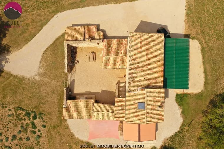 Exceptional Provençal Residence With 12.5 Hectares And Stunning 360° Views 4