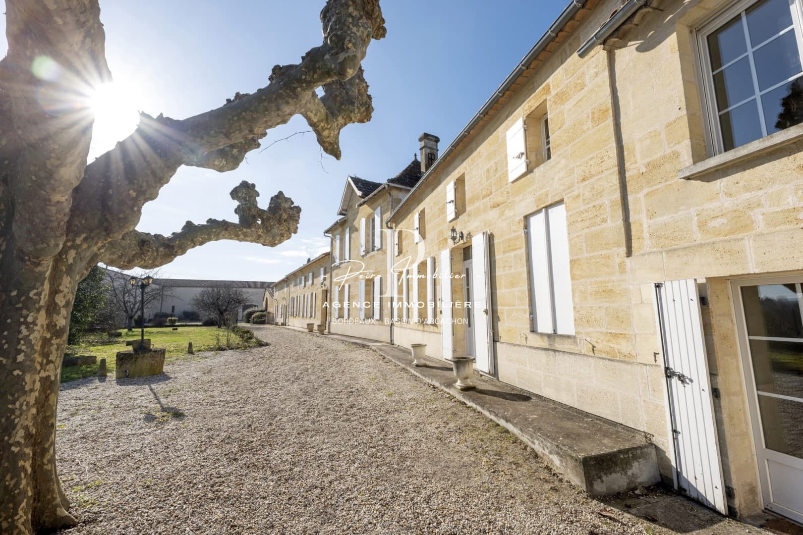Spacious Castle With 6 Bedrooms in Saint-Émilion 3