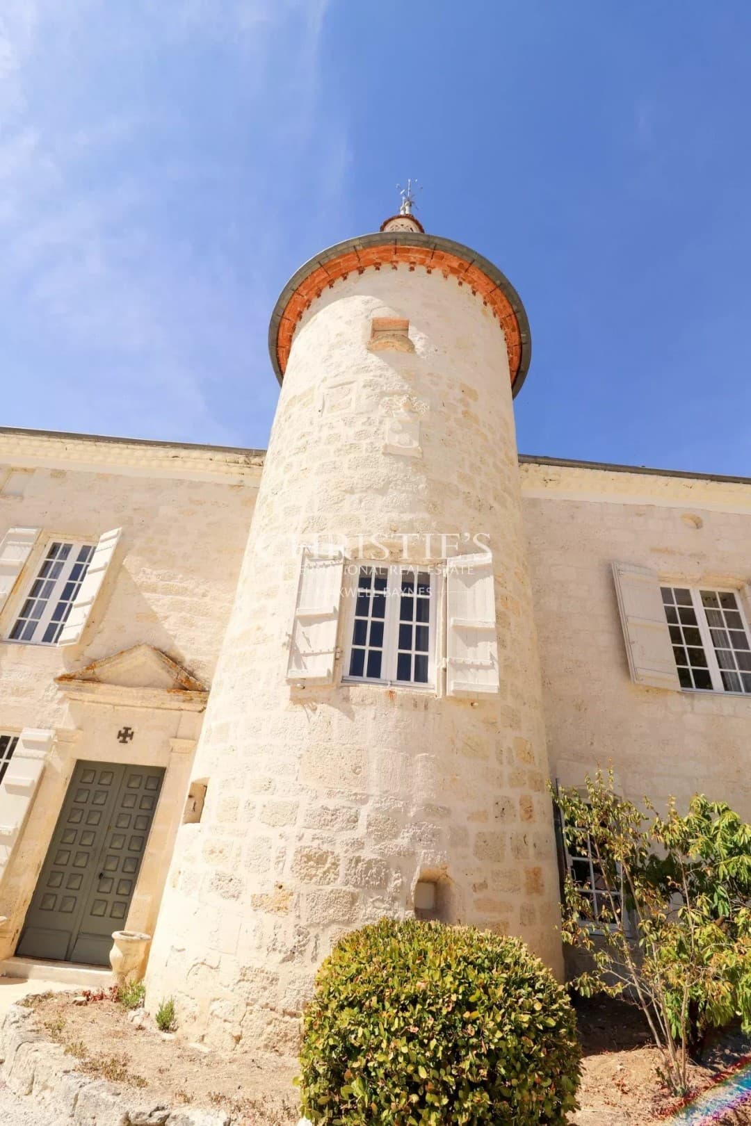 Enchanting Château with Guest House and Swimming Pool in Lot-et-Garonne 5