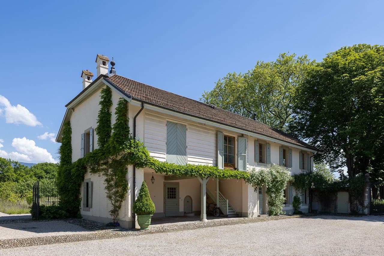 Historic Mansion with 50 Hectare Estate and Heated Swimming Pool