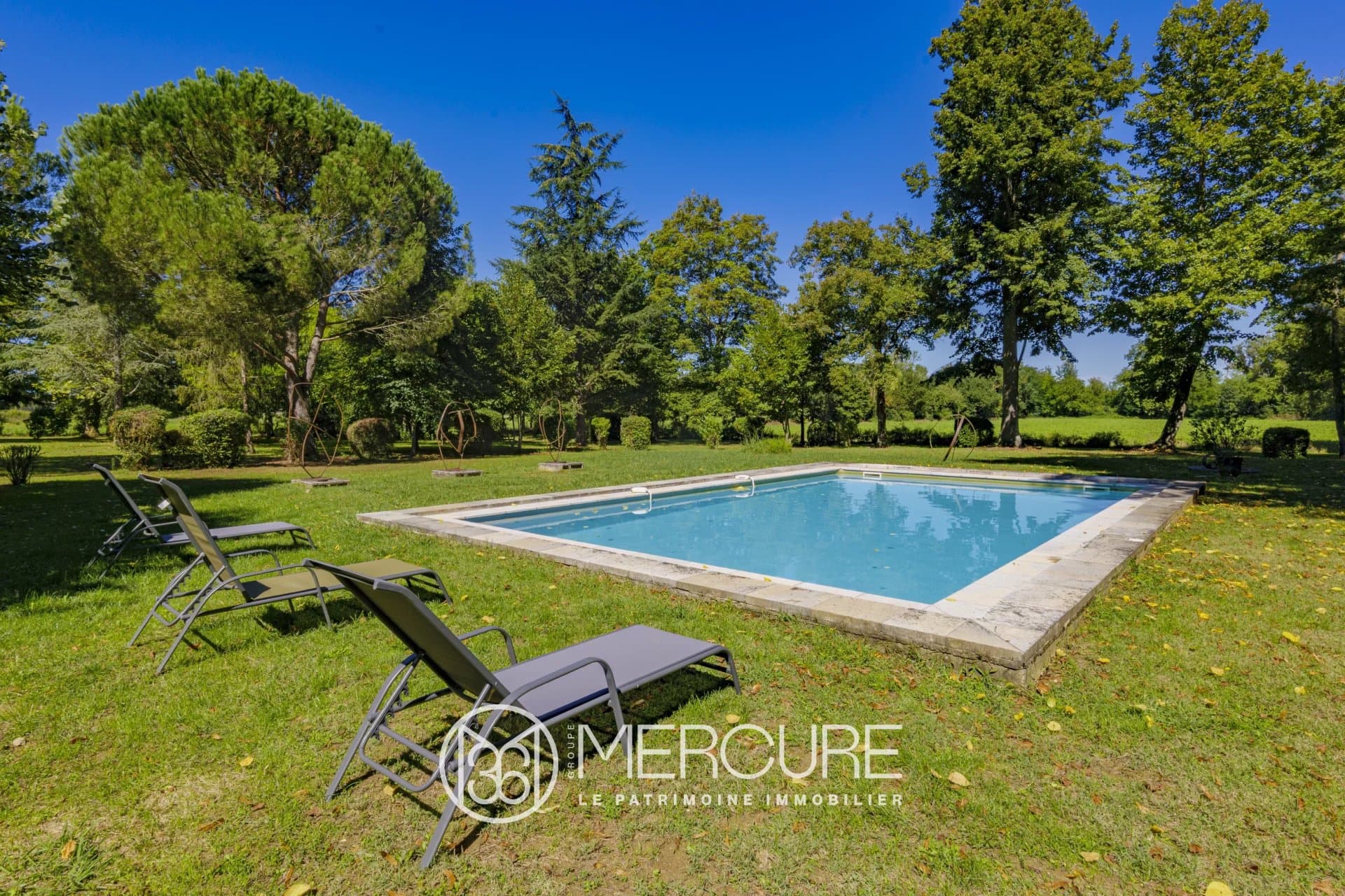 Exceptional 13th Century Château with Landscaped Park and Swimming Pool 3