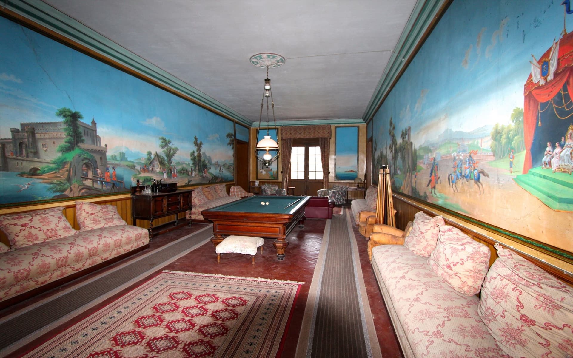 16th Century Château With 840 Sqm Living Space And 5.7 Hectares Of Park 5
