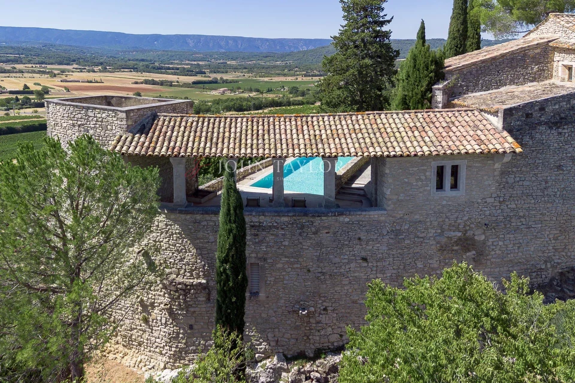 Renovated 12th Century Templar Commandery With Infinity Pool 3