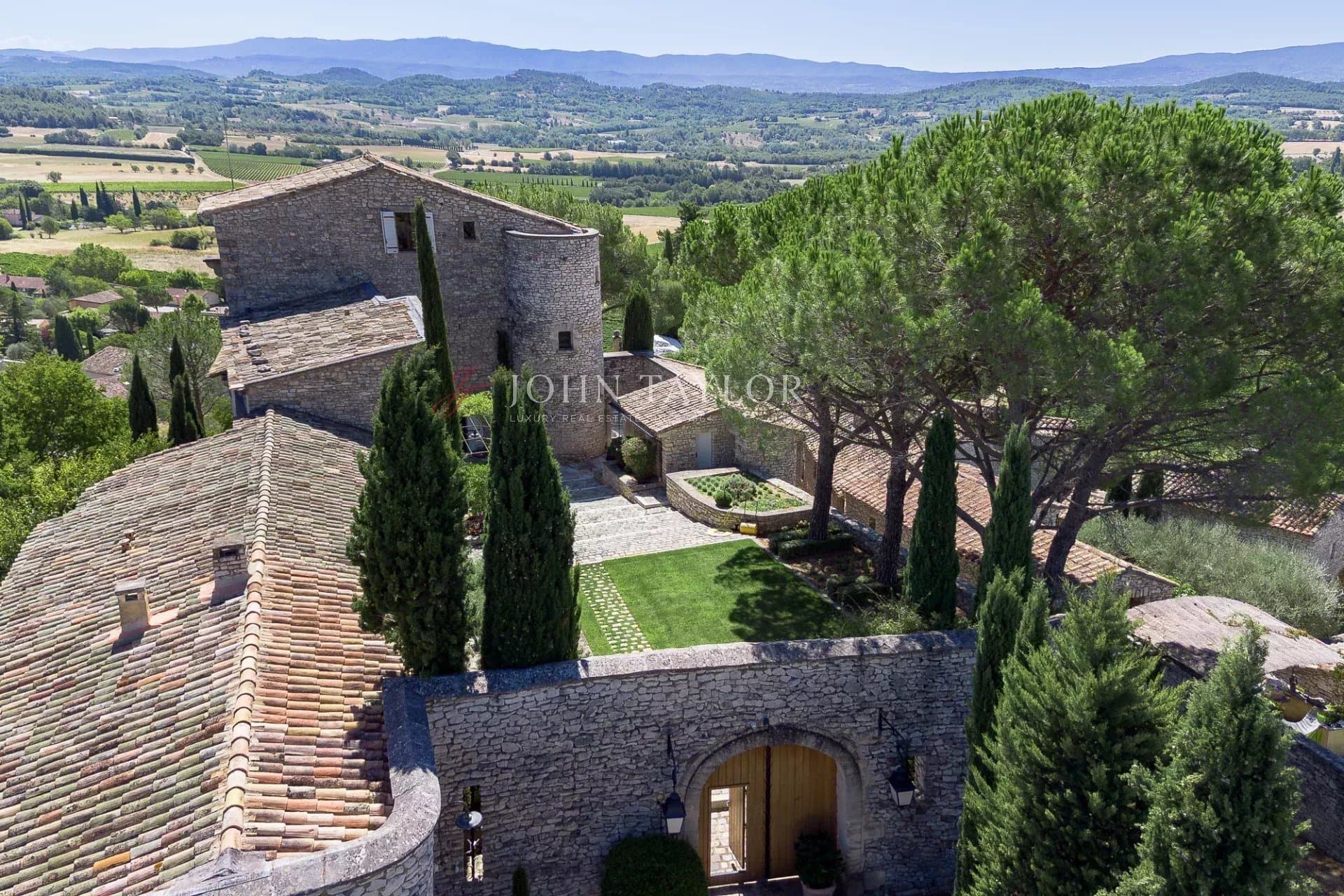 Renovated 12th Century Templar Commandery With Infinity Pool 4