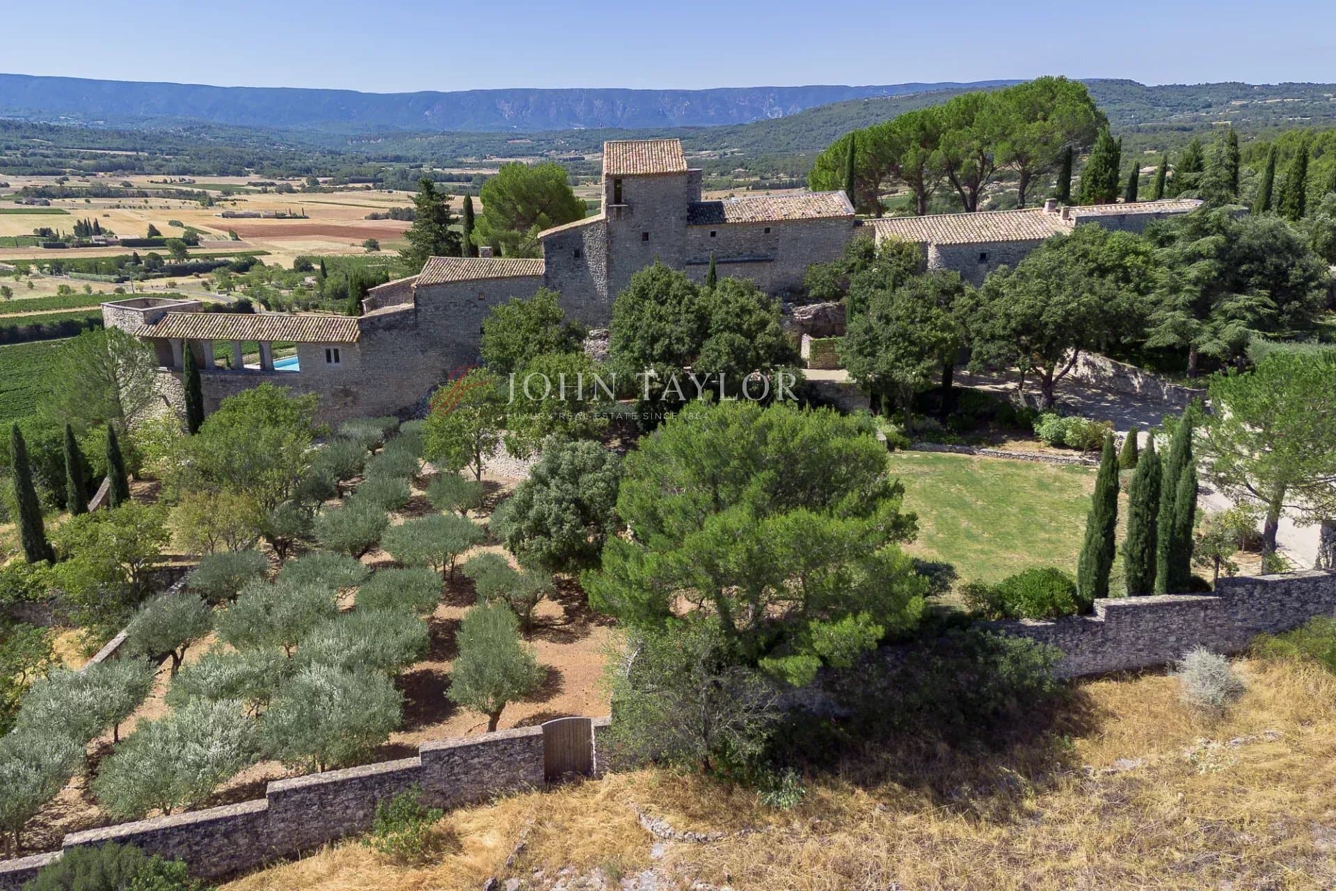 Renovated 12th Century Templar Commandery With Infinity Pool 5